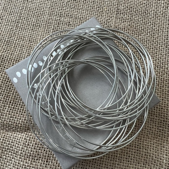 HOT Silpada .925 Sterling Silver 21 Bangle Salute Interlocking Bangles Bracelet - Picture 8 of 8
